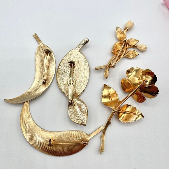 Vintage Flower Pins Leaf Pins Rose Bouquet Fall Autumn Fall Gold Tone Luxe Glam - Picture 7 of 11